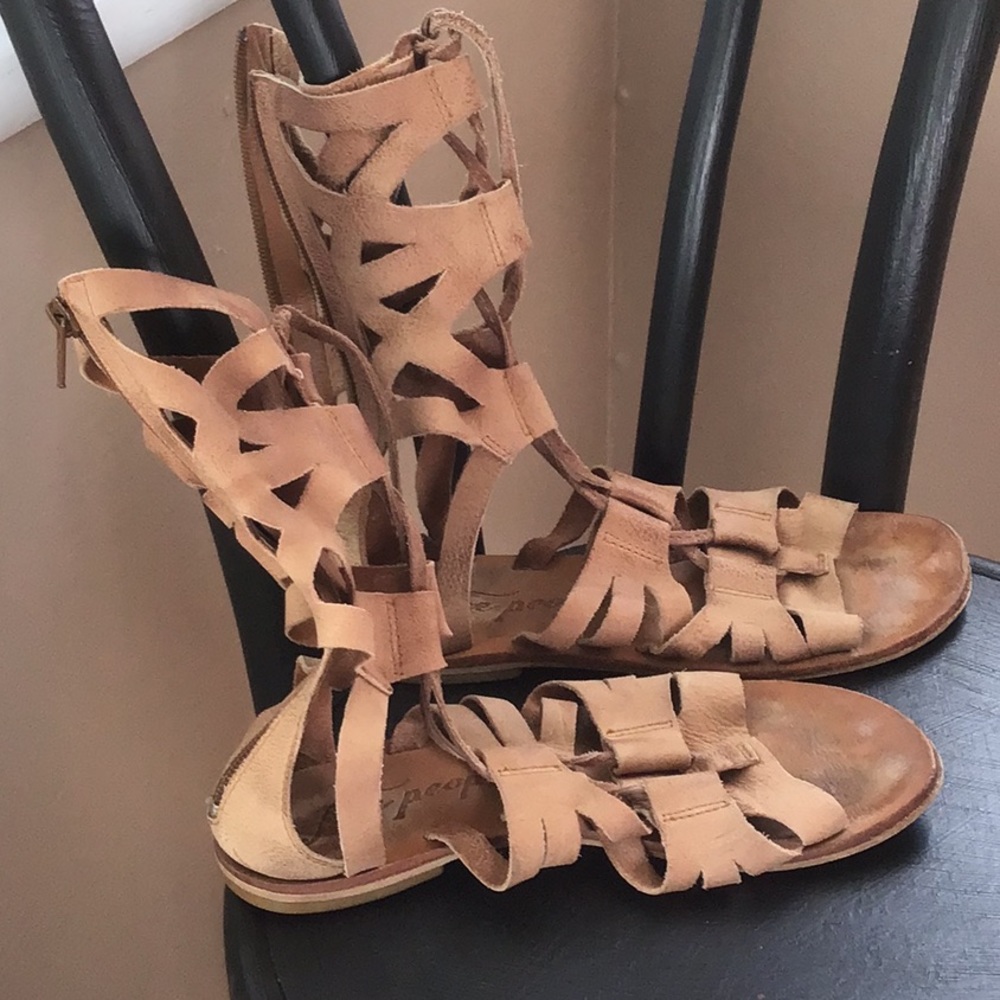 Free People gladiator Sandler brown leather size 7 womens